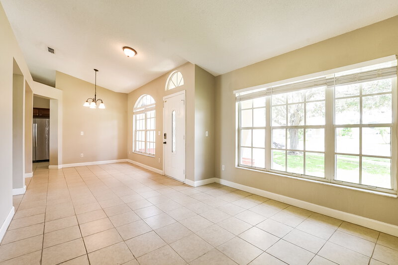 2,140/Mo, 1306 Silverthorn Dr Orlando, FL 32825 Family Room View