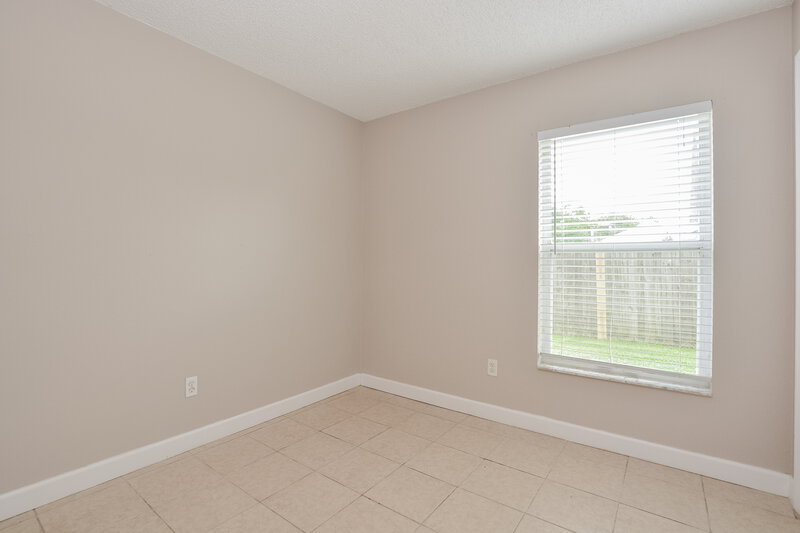 2,465/Mo, 1306 Silverthorn Dr Orlando, FL 32825 Bedroom View