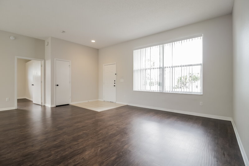 2,895/Mo, 2833 Picadilly Cir Kissimmee, FL 34747 Living Room View 2