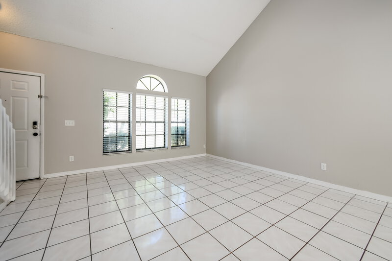 2,420/Mo, 7663 Sapphire Ln Orlando, FL 32822 Living Room View