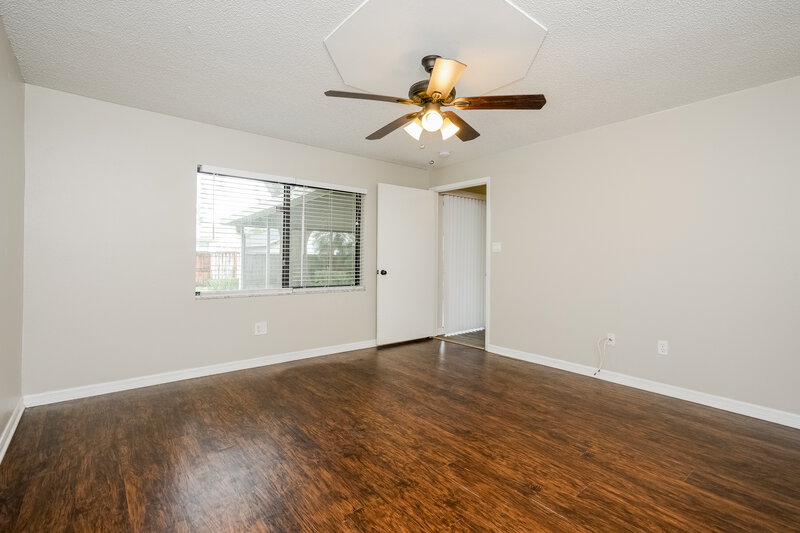 2,365/Mo, 1125 Covington St Oviedo, FL 32765 Main Bedroom View 2