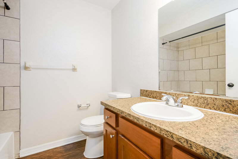 2,365/Mo, 1125 Covington St Oviedo, FL 32765 Bathroom View