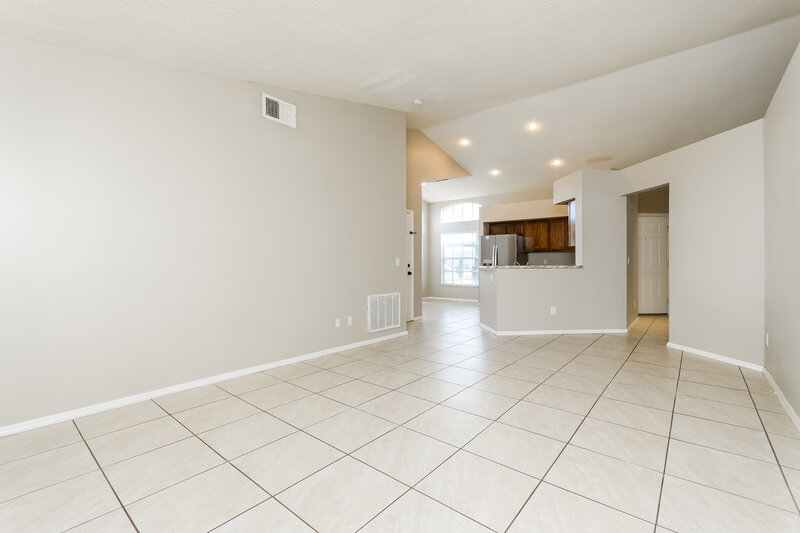 1,920/Mo, 2206 Wyndam Way Kissimmee, FL 34743 Living Room View 2