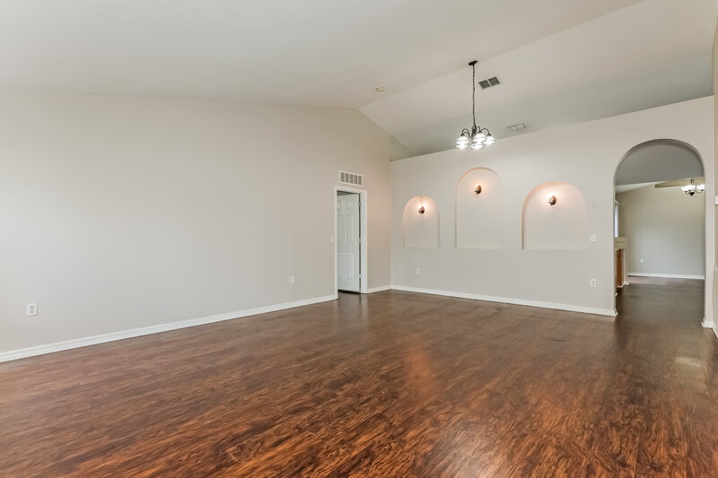 2,090/Mo, 436 Fish Hawk Dr Winter Haven, FL 33884 Main Bedroom View