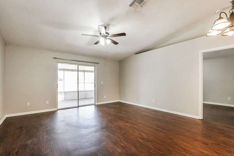 2,175/Mo, 14508 Lycastle Cir Orlando, FL 32826 Living Room View