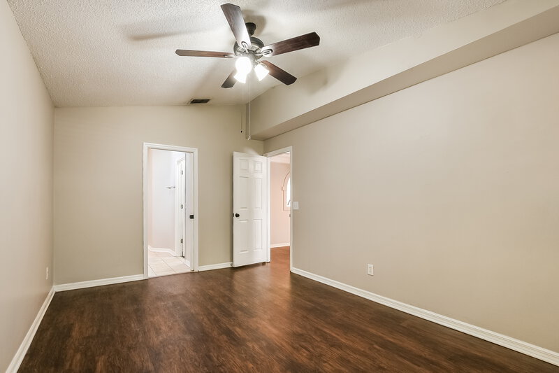 2,175/Mo, 14508 Lycastle Cir Orlando, FL 32826 Main Bedroom View