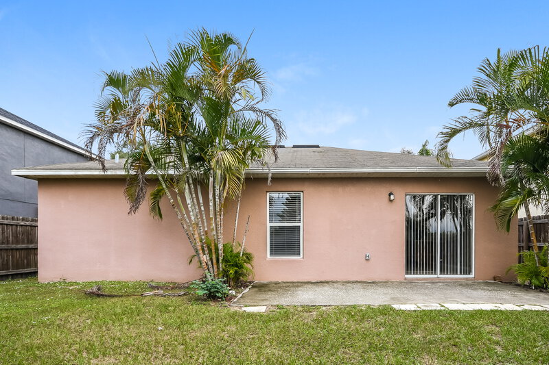 1,815/Mo, 1101 Ronlin St Haines City, FL 33844 Rear View