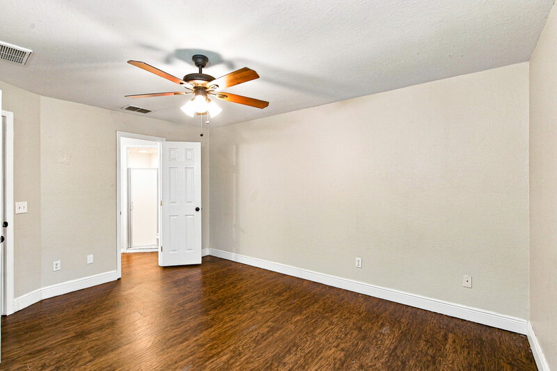 1,885/Mo, 205 Madalyn Ct Auburndale, FL 33823 Primary Bedroom View 2