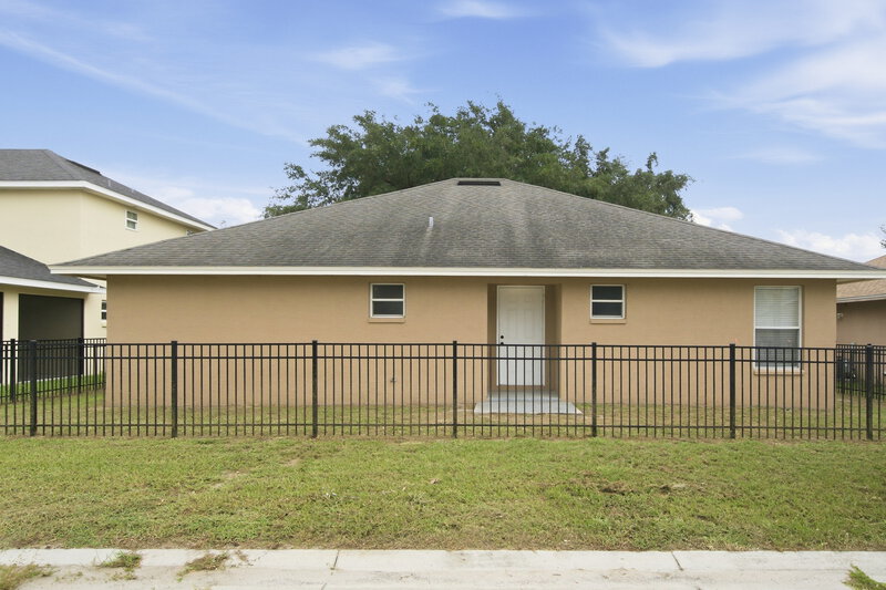 1,885/Mo, 205 Madalyn Ct Auburndale, FL 33823 Rear View