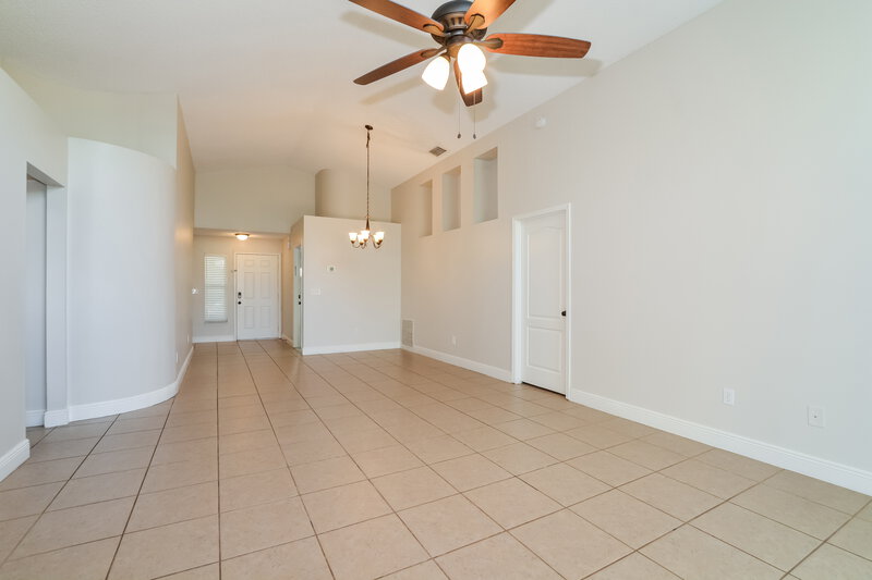 2,335/Mo, 1634 Sand Key Cir Oviedo, FL 32765 Living Room View 2