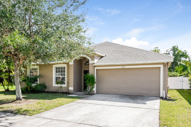 2,165/Mo, 2091 The Oaks Blvd Kissimmee, FL 34746 Front View