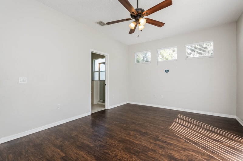 2,165/Mo, 2091 The Oaks Blvd Kissimmee, FL 34746 Main Bedroom View 2