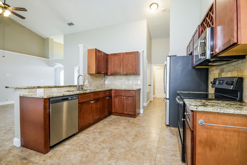 3,480/Mo, 2428 Timothy Ln Kissimmee, FL 34743 Kitchen View