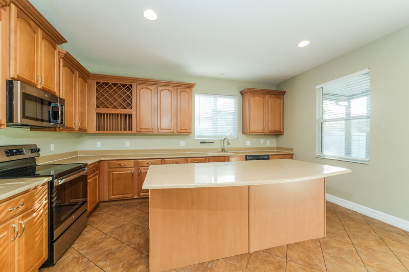2,310/Mo, 1454 Blackwater Pond Dr Orlando, FL 32828 Kitchen View 2