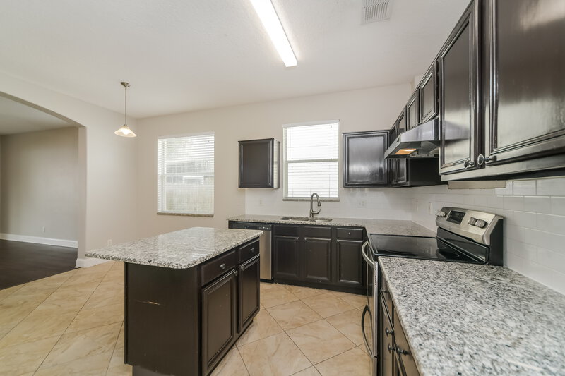 2,455/Mo, 14677 Kristenright Ln Orlando, FL 32826 Kitchen View