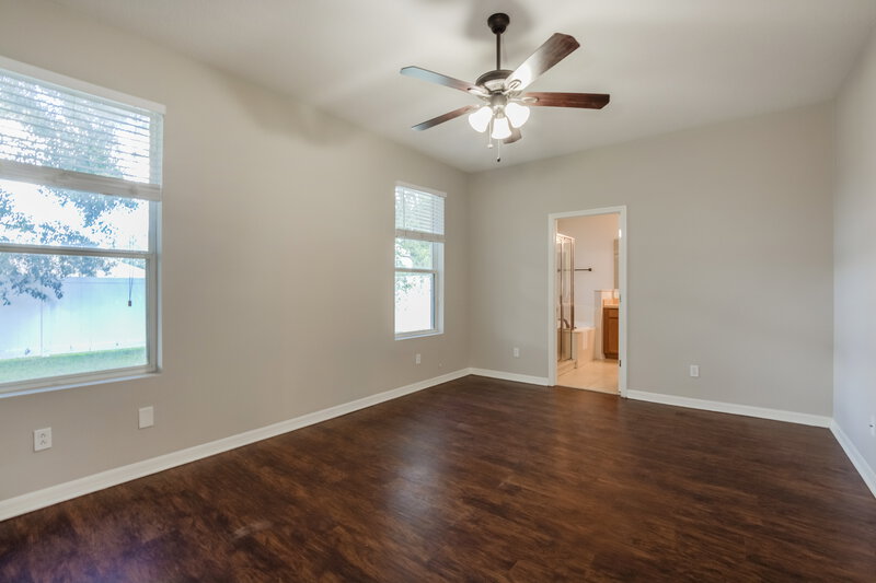 2,570/Mo, 15128 Stonebriar Way Orlando, FL 32826 Main Bedroom View