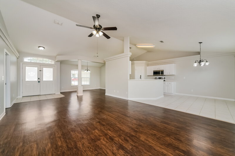 2,340/Mo, 1625 Nightfall Dr Clermont, FL 34711 Living Room View 2