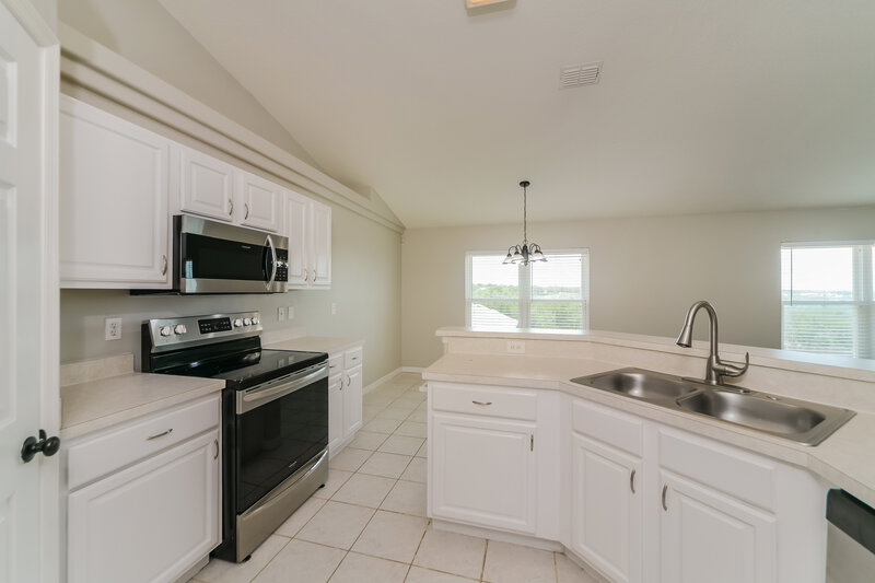 2,340/Mo, 1625 Nightfall Dr Clermont, FL 34711 Kitchen View