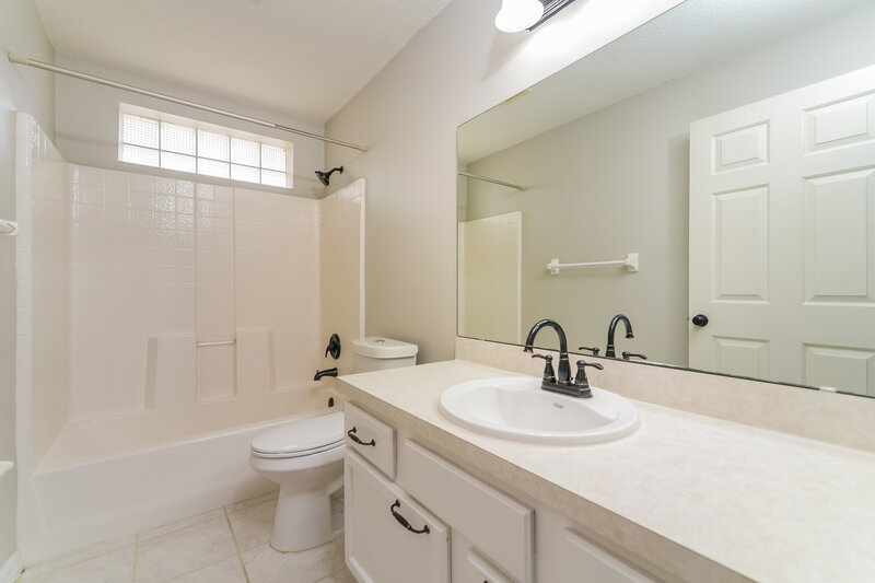 2,340/Mo, 1625 Nightfall Dr Clermont, FL 34711 Bathroom View