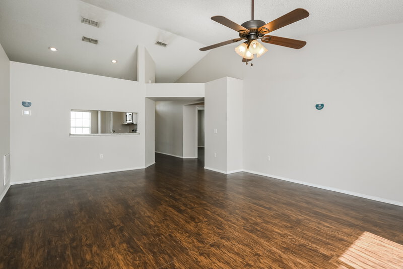 1,960/Mo, 195 Lake Thomas Dr Winter Haven, FL 33880 Dining Room View