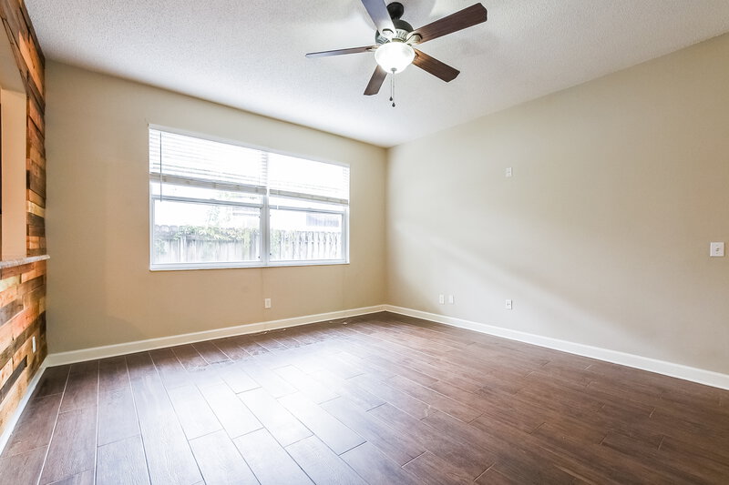 0/Mo, 12720 Woodbury Glen Dr Orlando, FL 32828 Living Room View 2