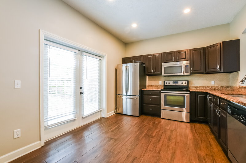 0/Mo, 12720 Woodbury Glen Dr Orlando, FL 32828 Kitchen View 2