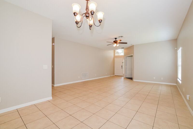 2,435/Mo, 2146 Victoria Falls Dr Orlando, FL 32824 Living Room View 2