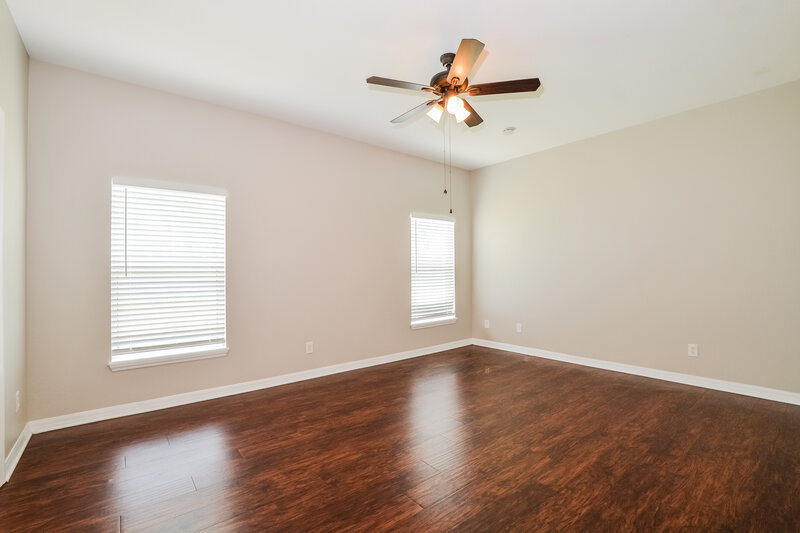 2,435/Mo, 2146 Victoria Falls Dr Orlando, FL 32824 Main Bedroom View