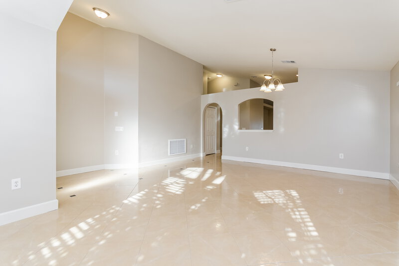2,250/Mo, 3049 Rob Way Kissimmee, FL 34743 Family Room View