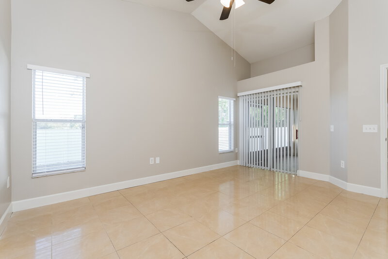 2,250/Mo, 3049 Rob Way Kissimmee, FL 34743 Main Bedroom View