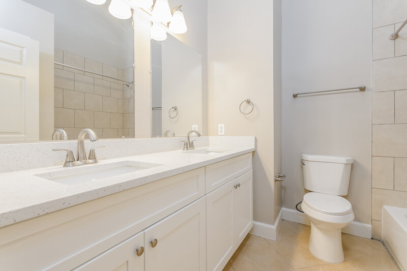 2,250/Mo, 3049 Rob Way Kissimmee, FL 34743 Bathroom View