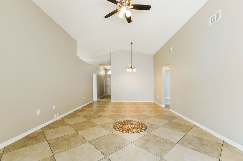 2,420/Mo, 17510 Silver Creek Ct Clermont, FL 34714 Living Room View 2