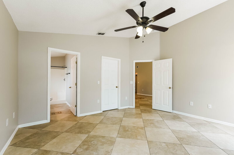 2,420/Mo, 17510 Silver Creek Ct Clermont, FL 34714 Main Bedroom View 2