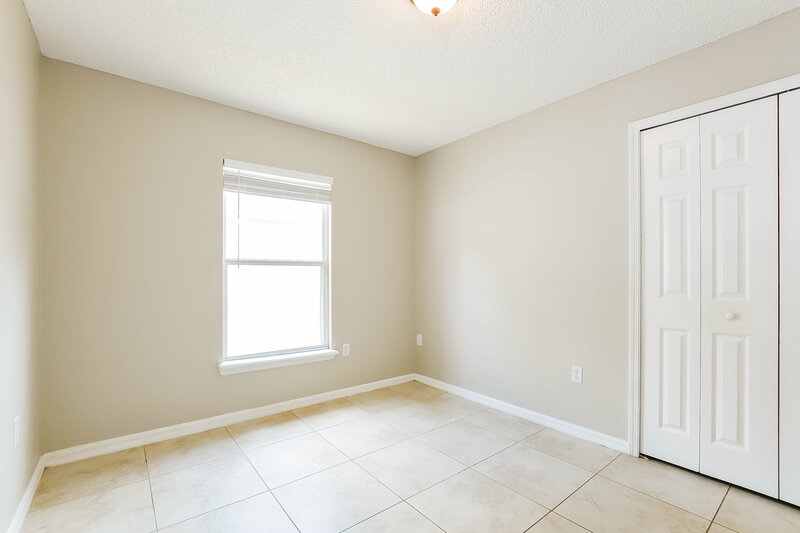 2,420/Mo, 17510 Silver Creek Ct Clermont, FL 34714 Bedroom View 4