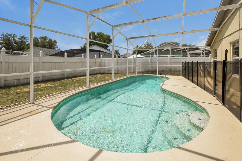 2,420/Mo, 17510 Silver Creek Ct Clermont, FL 34714 Pool View