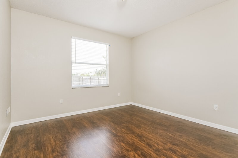 3,660/Mo, 6033 Live Oak Dr Winter Haven, FL 33880 Bedroom View 3