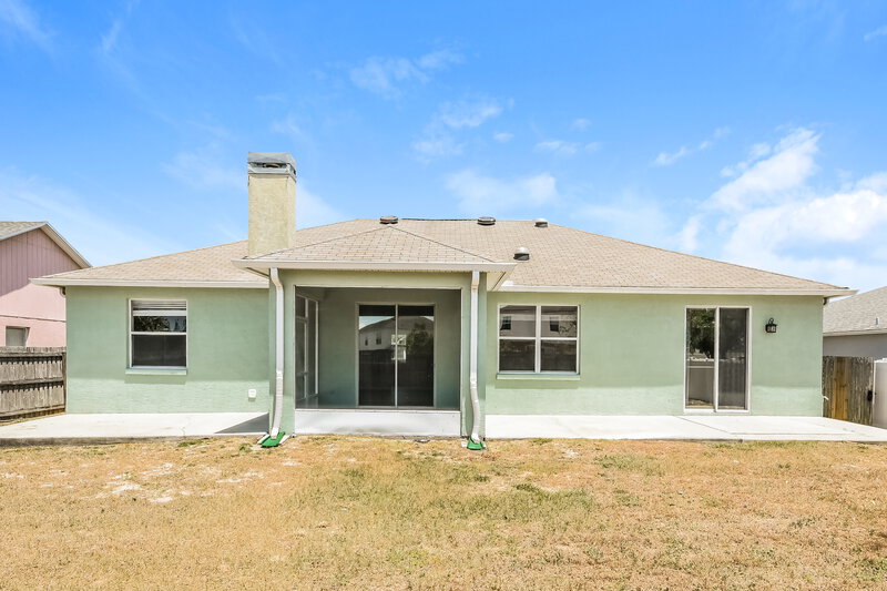 3,660/Mo, 6033 Live Oak Dr Winter Haven, FL 33880 Rear View
