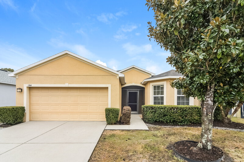 1,895/Mo, 1744 Wallace Manor Loop Winter Haven, FL 33880 External View