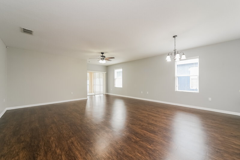 1,895/Mo, 1744 Wallace Manor Loop Winter Haven, FL 33880 Living Room View