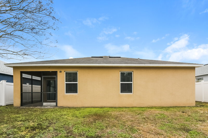 1,895/Mo, 1744 Wallace Manor Loop Winter Haven, FL 33880 Rear View