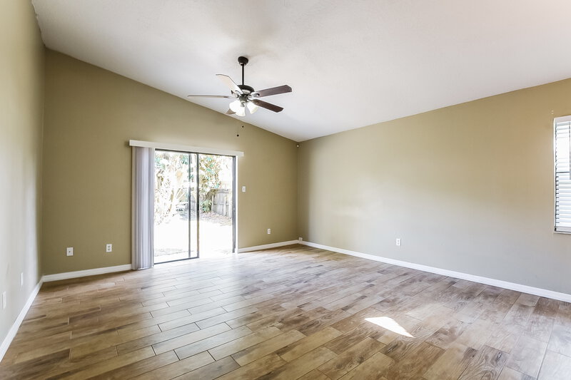 0/Mo, 1345 Bridlebrook Drive Casselberry, FL 32707 Living Room View