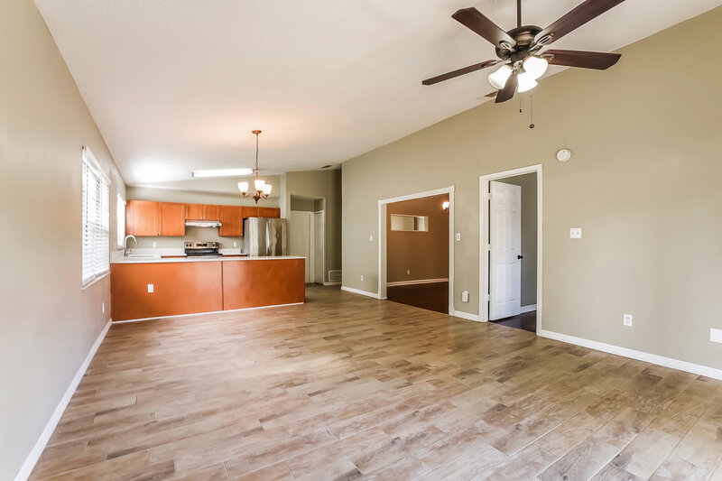 0/Mo, 1345 Bridlebrook Drive Casselberry, FL 32707 Living Room View 2