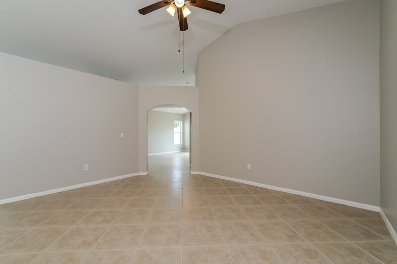 2,170/Mo, 10832 Rushwood Way Clermont, FL 34714 Living Room View 2