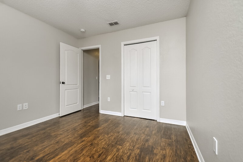 2,220/Mo, 6025 Live Oak Dr Winter Haven, FL 33880 Bedroom View