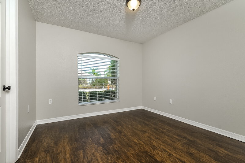 2,220/Mo, 6025 Live Oak Dr Winter Haven, FL 33880 Bedroom View 3