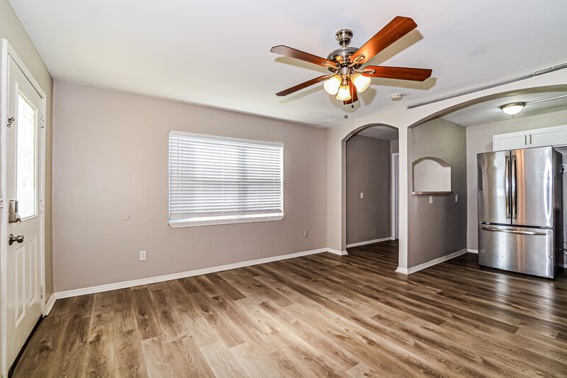 1,580/Mo, 218 Woodmere Blvd Sanford, FL 32773 Living Room View 2