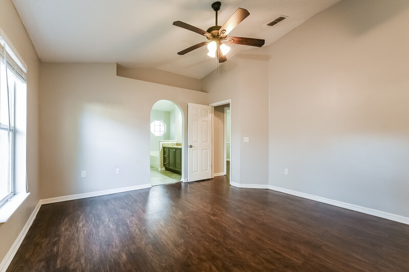 2,340/Mo, 936 Welch Hill Circle Apopka, FL 32712 Main Bedroom View