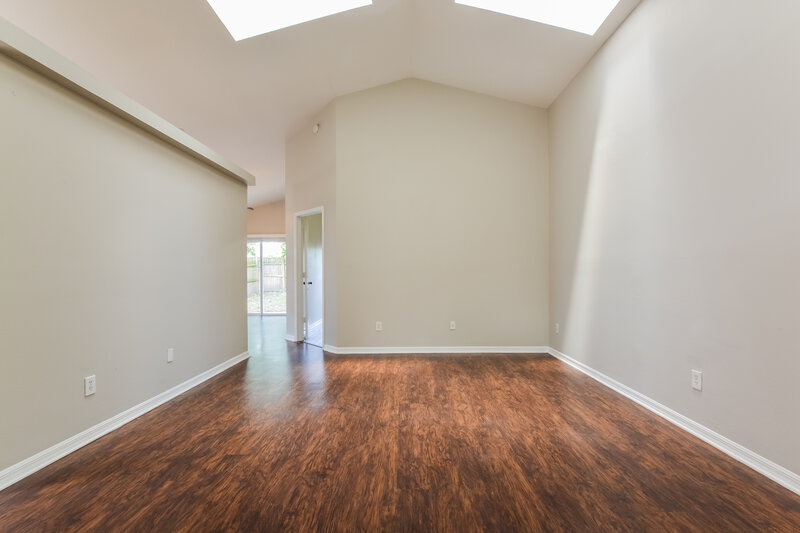 2,460/Mo, 1033 Shale Trail Street Apopka, FL 32703 Living Room View
