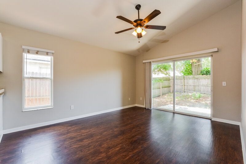 2,460/Mo, 1033 Shale Trail Street Apopka, FL 32703 Dining Room View