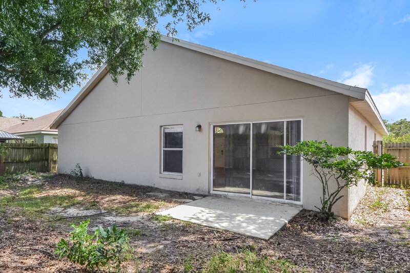 2,460/Mo, 1033 Shale Trail Street Apopka, FL 32703 Rear View